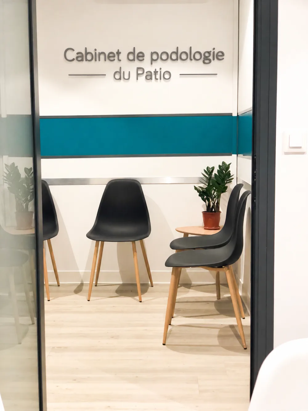 Salle d'attente du Cabinet de Podologie du Patio à Schœlcher
